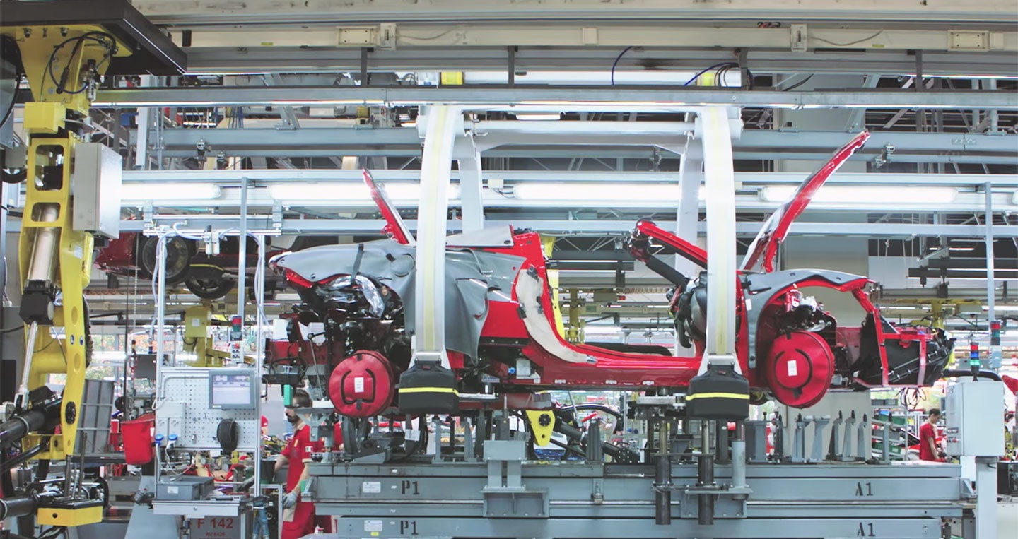 Ferrari và những quy tắc ngầm làm nên đẳng cấp siêu xe nước Ý