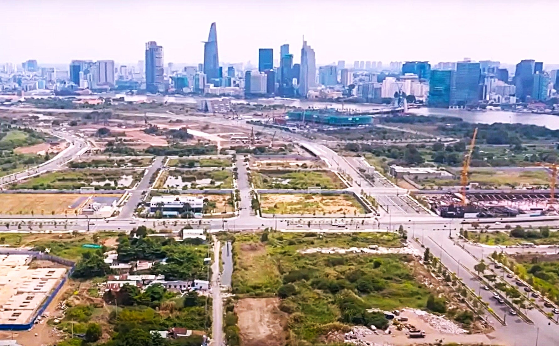 TP. Hồ Chí Minh lùi thời hạn đấu giá các "lô đất vàng" Thủ Thiêm đến tháng 12/2025