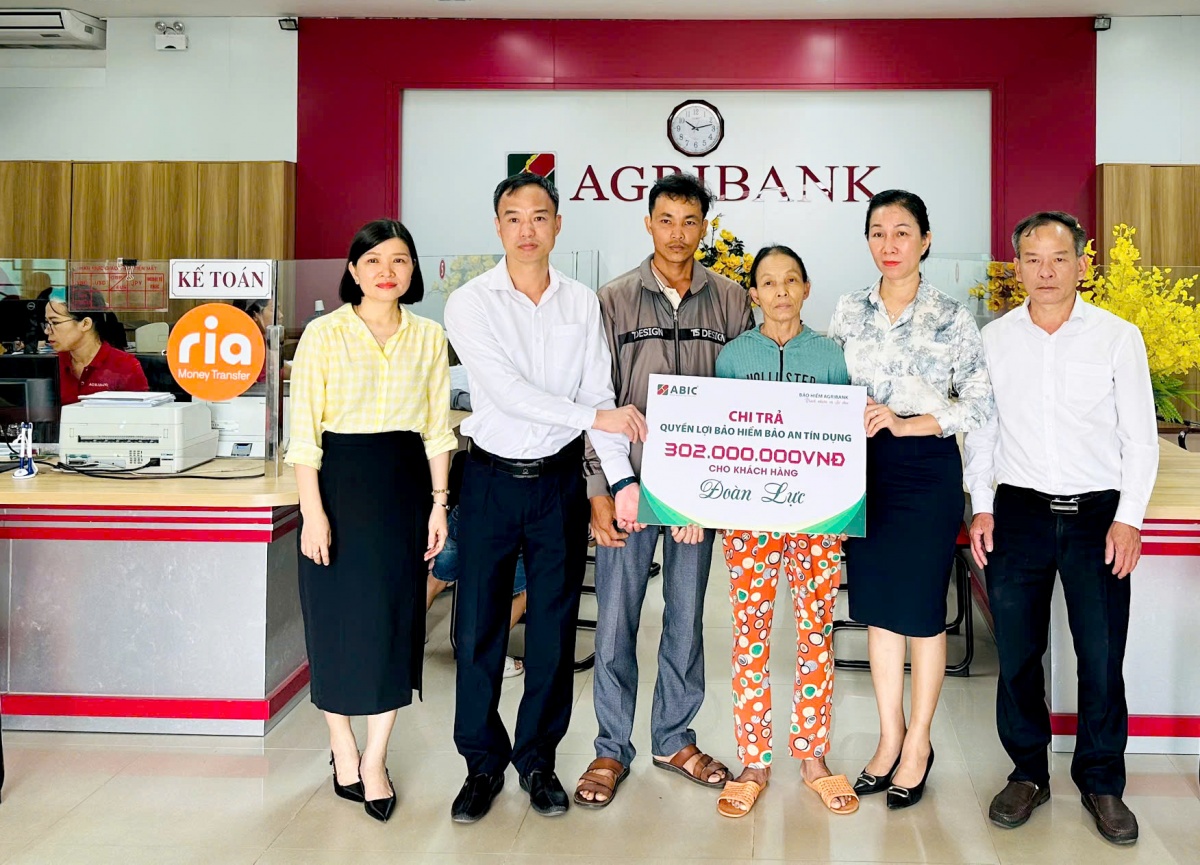 Niềm tin thắp sáng từ Bảo hiểm Agribank Niềm tin thắp sáng từ Bảo hiểm Agribank