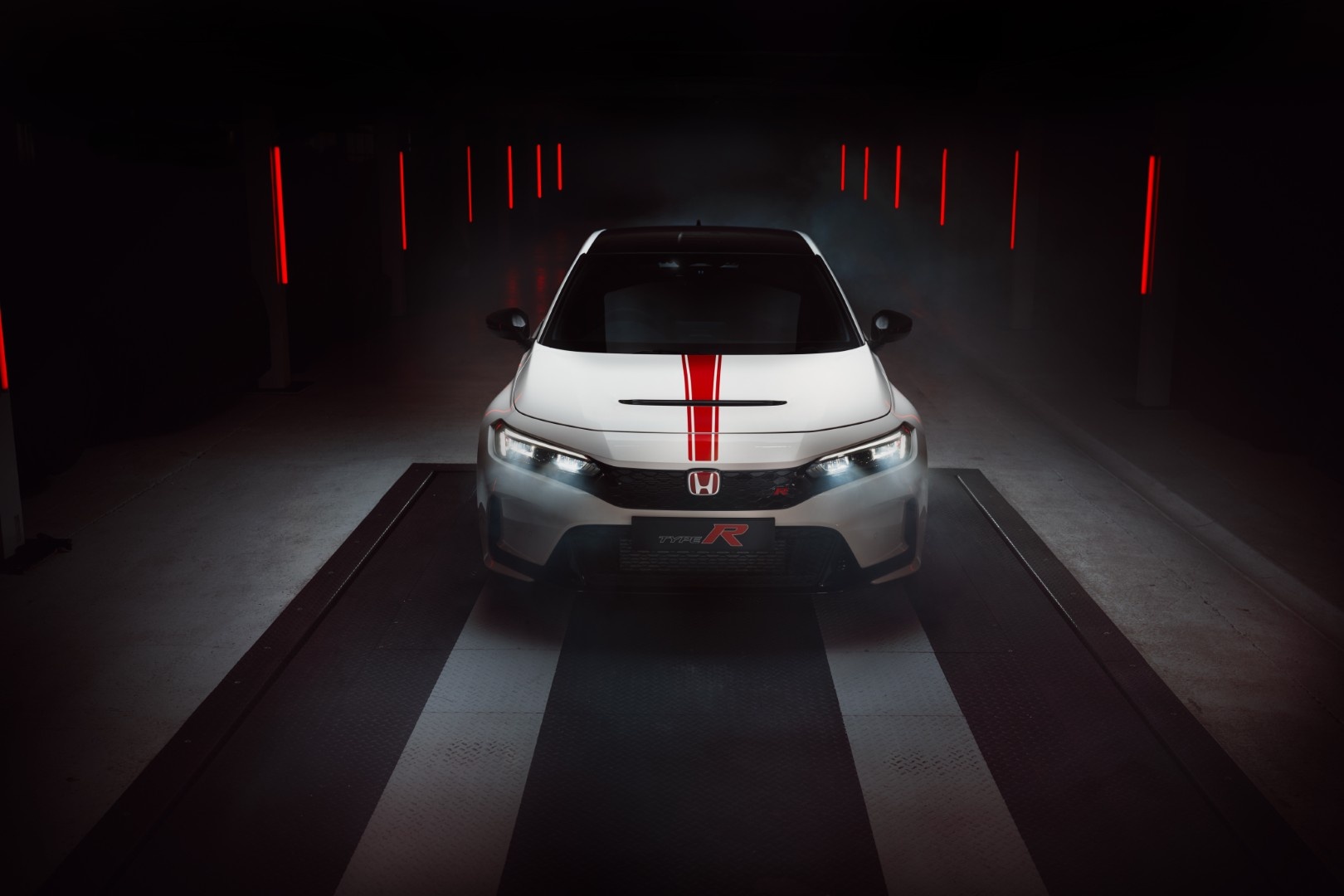 Honda ra mắt phiên bản đặc biệt Civic Type R tri ân người hâm mộ trước khi rời châu Âu
