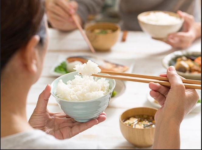 Mệt mỏi sau ăn - dấu hiệu âm thầm cảnh báo đường huyết tăng cao