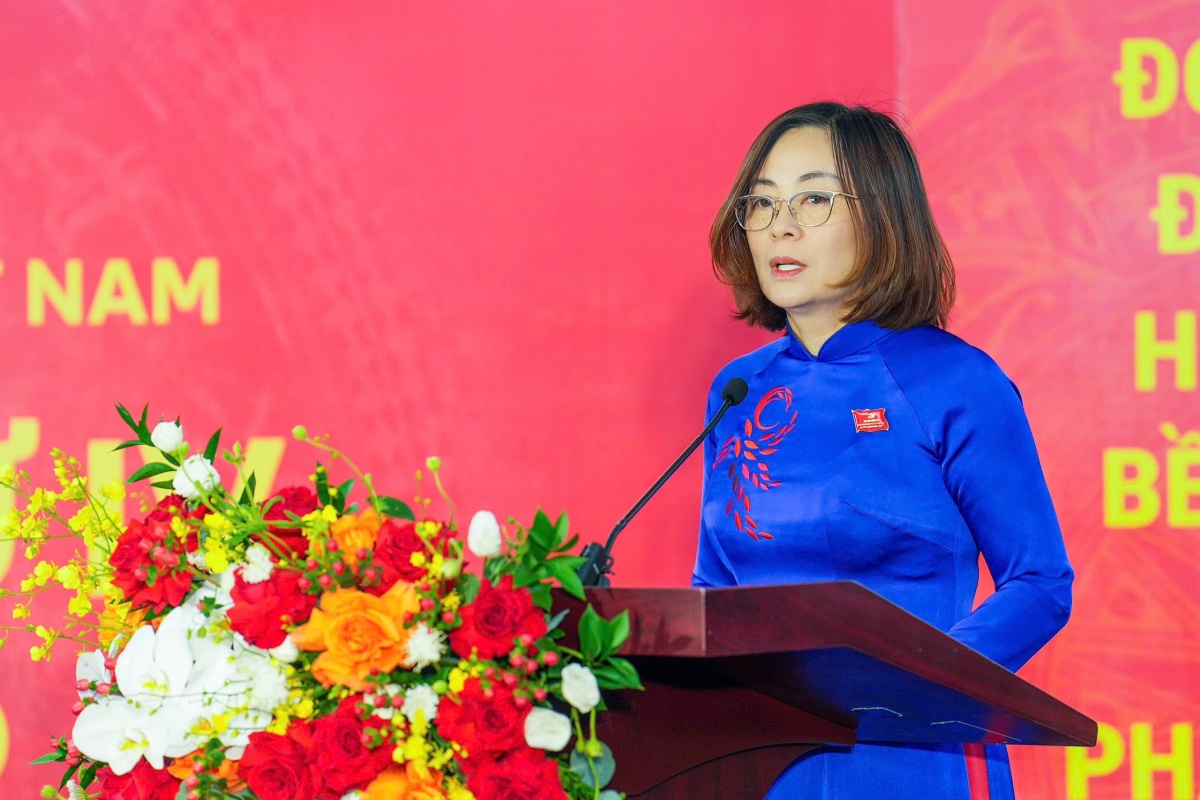 Xây dựng Đảng bộ Co-opBank vững mạnh toàn diện vì sự phát triển của hệ thống QTDND Xây dựng Đảng bộ Co-opBank vững mạnh toàn diện vì sự phát triển của hệ thống QTDND