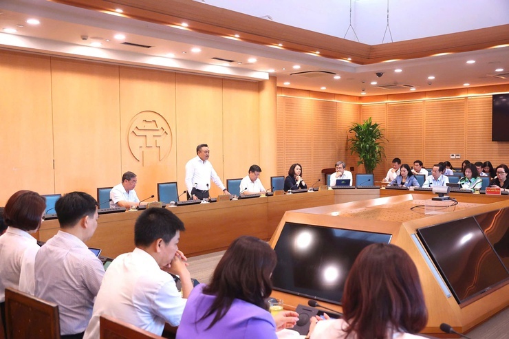 Trần Sỹ Thanh yêu cầu Tổ công tác cũng như các địa phương đặt trọng tâm ưu tiên là phục vụ người dân, doanh nghiệp liên quan đến giải quyết các thủ tục hành chính Trần Sỹ Thanh yêu cầu Tổ công tác cũng như các địa phương đặt trọng tâm ưu tiên là phục vụ người dân, doanh nghiệp liên quan đến giải quyết các thủ tục hành chính
