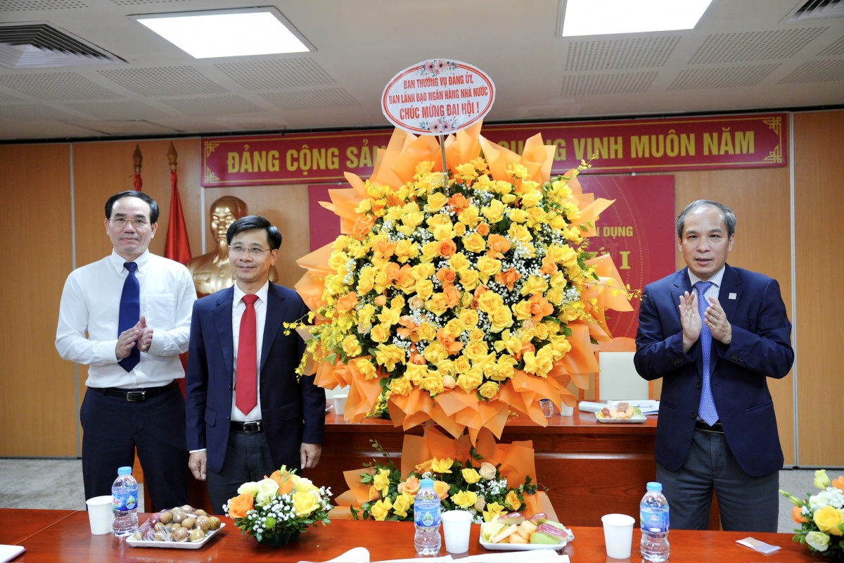 Đại hội Chi bộ Cục An toàn hệ thống các TCTD lần thứ I nhiệm kỳ 2025-2027 thành công tốt đẹp Đại hội Chi bộ Cục An toàn hệ thống các TCTD lần thứ I nhiệm kỳ 2025-2027 thành công tốt đẹp