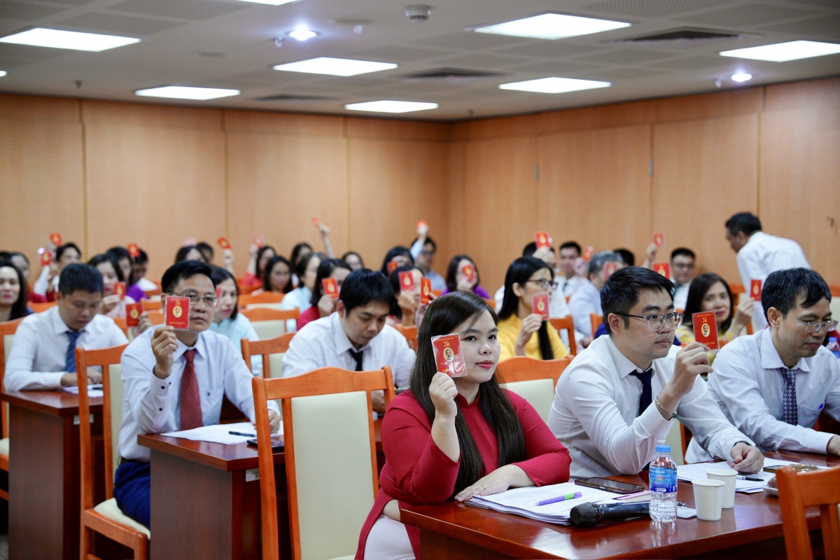 Đại hội Chi bộ Cục An toàn hệ thống các TCTD lần thứ I nhiệm kỳ 2025-2027 thành công tốt đẹp Đại hội Chi bộ Cục An toàn hệ thống các TCTD lần thứ I nhiệm kỳ 2025-2027 thành công tốt đẹp