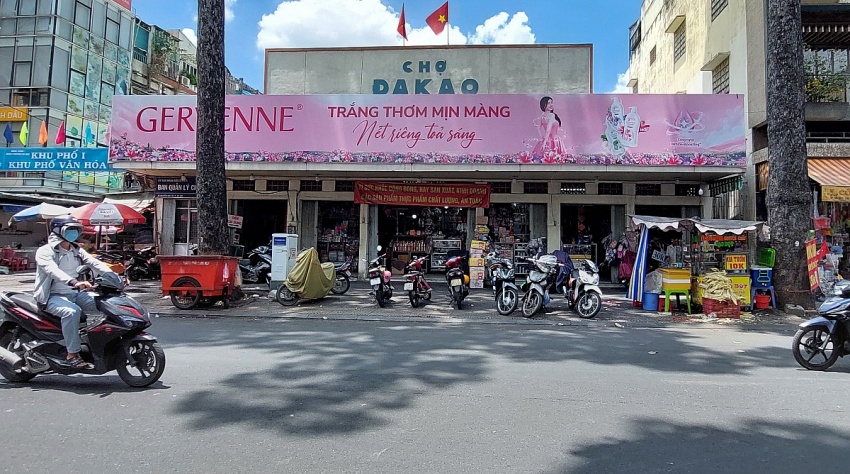 Lượng khách giảm 20-40%, ngành công thương tìm giải pháp cho chợ dân sinh TP. Hồ Chí Minh: Lượng khách giảm 20-40%, ngành công thương tìm giải pháp cho chợ dân sinh