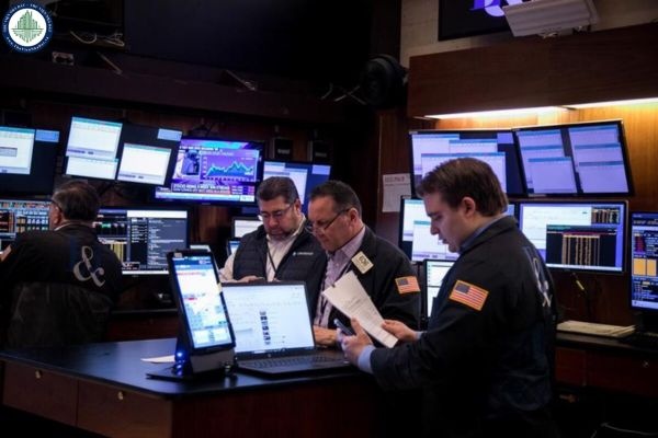 S&P 500 – Nasdaq bật tăng: Nhà đầu tư kỳ vọng vào AI và chính sách Fed sắp tới