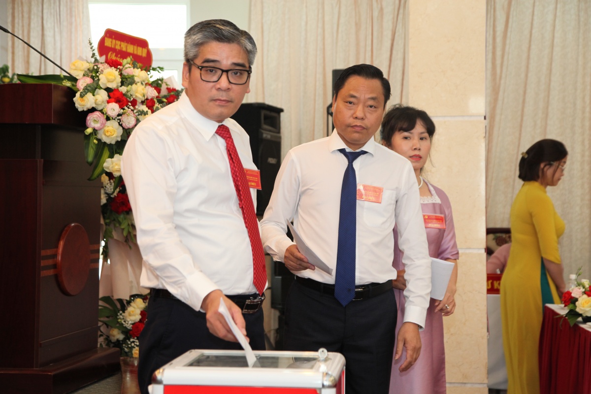 Đảng bộ Nhà máy In tiền Quốc gia tháo gỡ khó khăn, phát huy sáng tạo để hoàn thành nhiệm vụ chính trị Đảng bộ Nhà máy In tiền Quốc gia tháo gỡ khó khăn, phát huy sáng tạo để hoàn thành nhiệm vụ chính trị