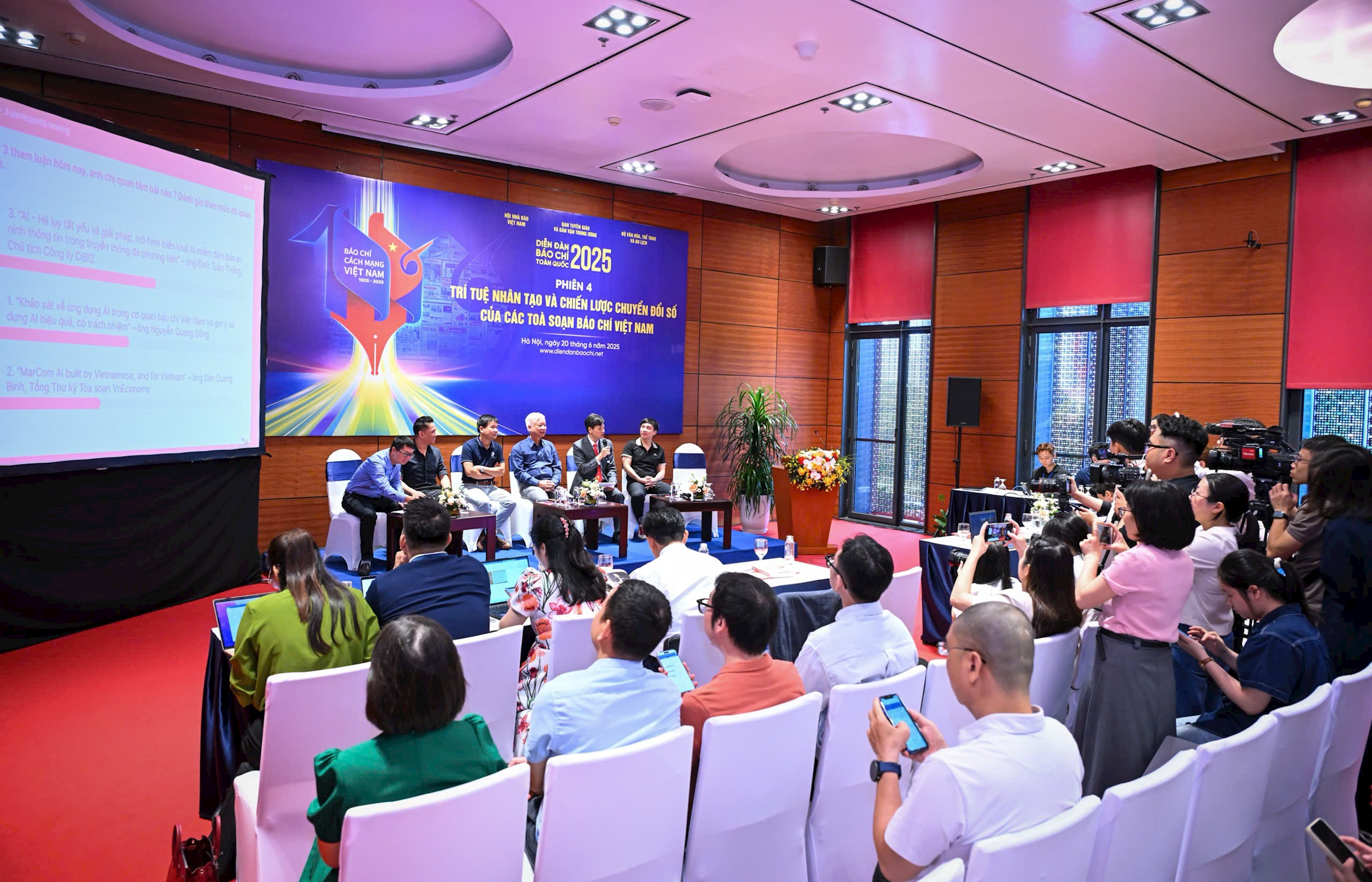 Đặt trọng tâm ứng dụng AI trong chuyển đổi số báo chí Việt Nam Đặt trọng tâm ứng dụng AI trong chuyển đổi số báo chí Việt Nam