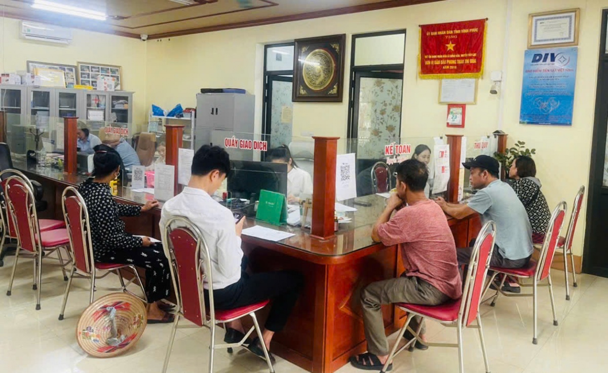 Quỹ tín dụng nhân dân xã Đồng Văn, huyện Yên Lạc, tỉnh Vĩnh Phúc thông báo về việc sửa đổi, bổ sung Giấy phép hoạt động Quỹ tín dụng nhân dân xã Đồng Văn, huyện Yên Lạc, tỉnh Vĩnh Phúc thông báo về việc sửa đổi, bổ sung Giấy phép hoạt động