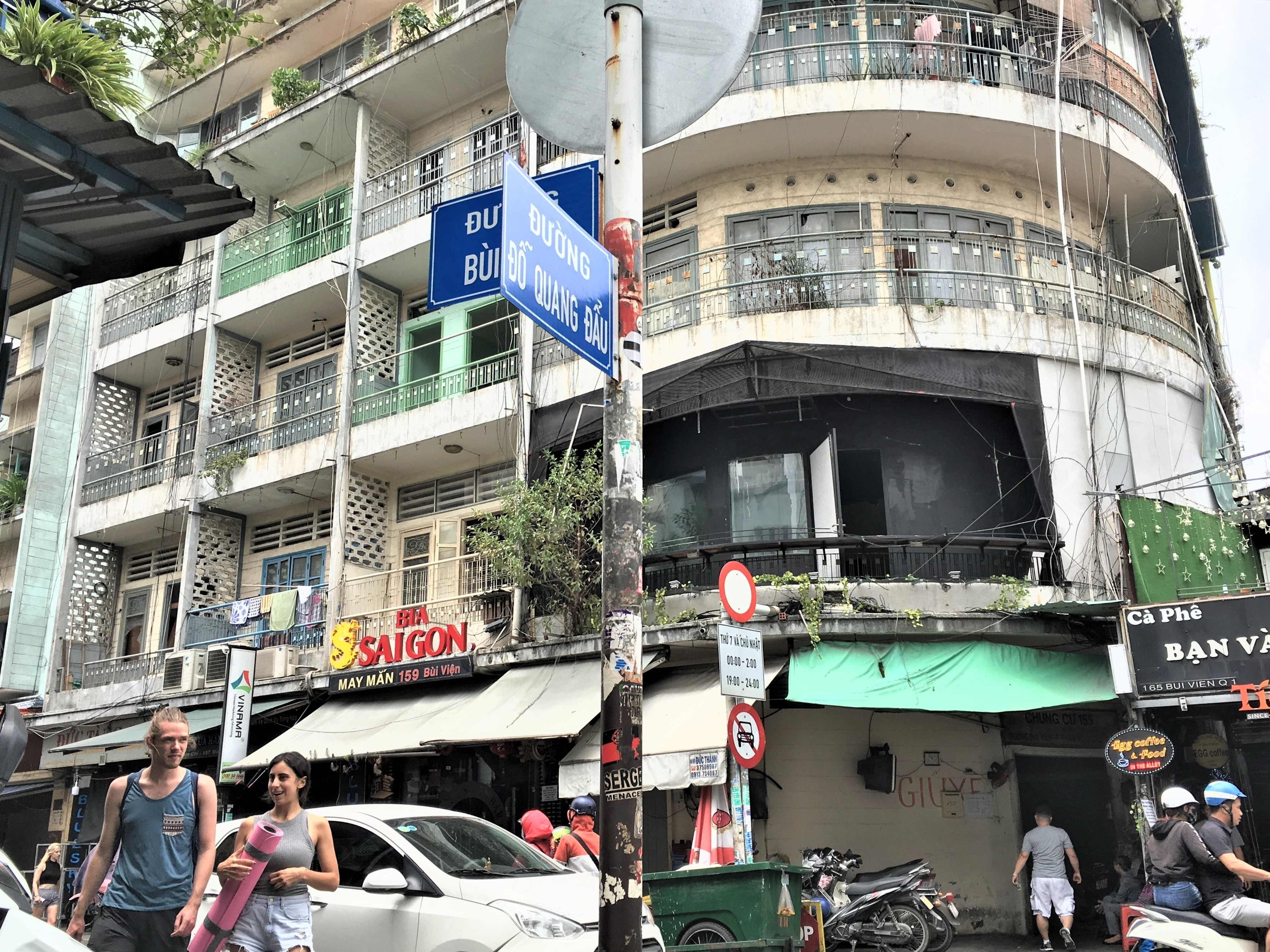 Chung cu cũ Bùi Viện thuộc diện di dời tháo dỡ ở quận 1 vẫn đang kêu gọi các doanh nghiệp tham gia đầu tư xây dựng mới Chung cu cũ Bùi Viện thuộc diện di dời tháo dỡ ở quận 1 vẫn đang kêu gọi các doanh nghiệp tham gia đầu tư xây dựng mới