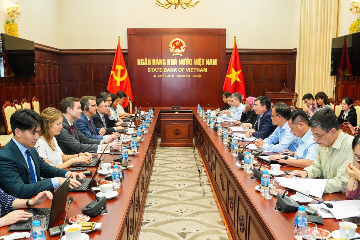 Phó Thống đốc Phạm Thanh Hà tiếp và làm việc với Đoàn Điều IV của IMF Phó Thống đốc Phạm Thanh Hà tiếp và làm việc với Đoàn Điều IV của IMF