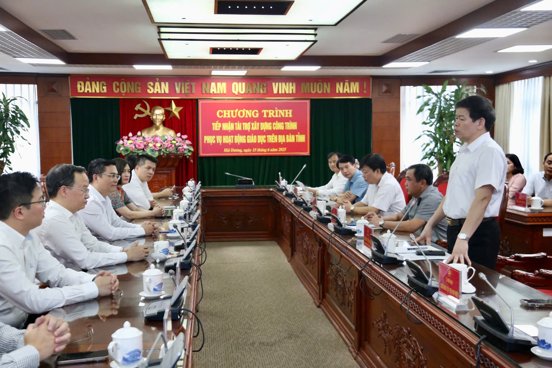 Tài trợ 10 tỷ đồng xây dựng công trình giáo dục tại tỉnh Hải Dương Tài trợ 10 tỷ đồng xây dựng công trình giáo dục tại tỉnh Hải Dương