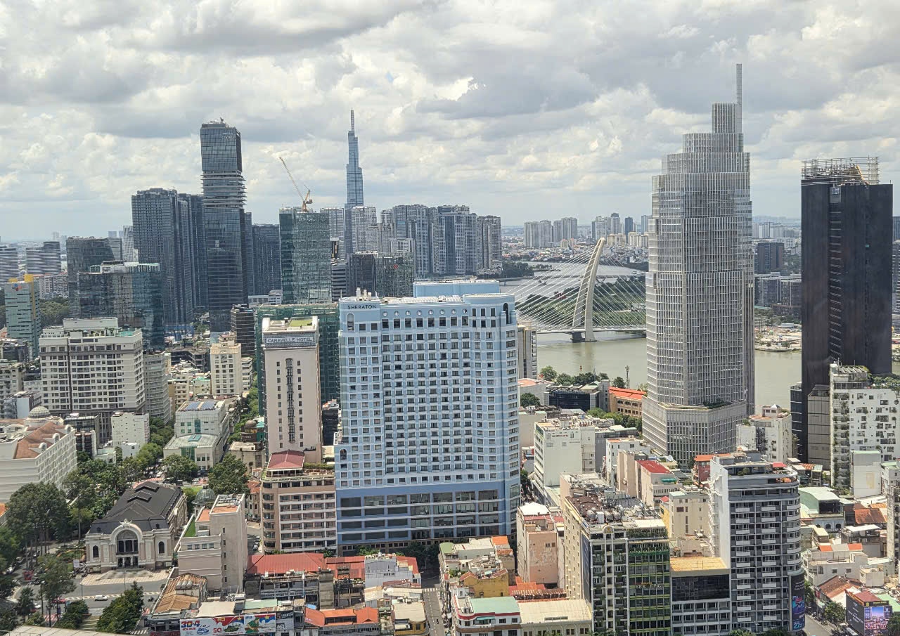 TP. Hồ Chí Minh hợp nhất với tỉnh Bà Rịa–Vũng Tàu và Bình Dương, nhưng Ngân hàng Nhà nước chi nhánh Khu vực 2 quản lý và triển khai chính sách tiền tệ ở cả tỉnh Đồng Nai, Bình Phước sẽ tạo ra cơ hội mở rộng kênh hỗ trợ doanh nghiệp, người dân tiếp cận vốn ngân hàng - Ảnh: Đình Hải TP. Hồ Chí Minh hợp nhất với tỉnh Bà Rịa–Vũng Tàu và Bình Dương, nhưng Ngân hàng Nhà nước chi nhánh Khu vực 2 quản lý và triển khai chính sách tiền tệ ở cả tỉnh Đồng Nai, Bình Phước sẽ tạo ra cơ hội mở rộng kênh hỗ trợ doanh nghiệp, người dân tiếp cận vốn ngân hàng - Ảnh: Đình Hải