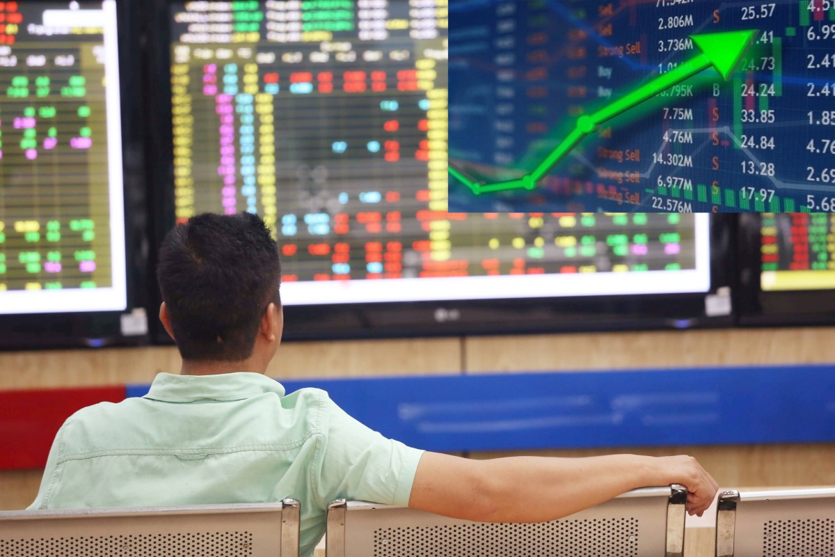 VN-Index đóng cửa tăng 4,63 điểm tương đương +0,34% VN-Index đóng cửa tăng 4,63 điểm tương đương +0,34%
