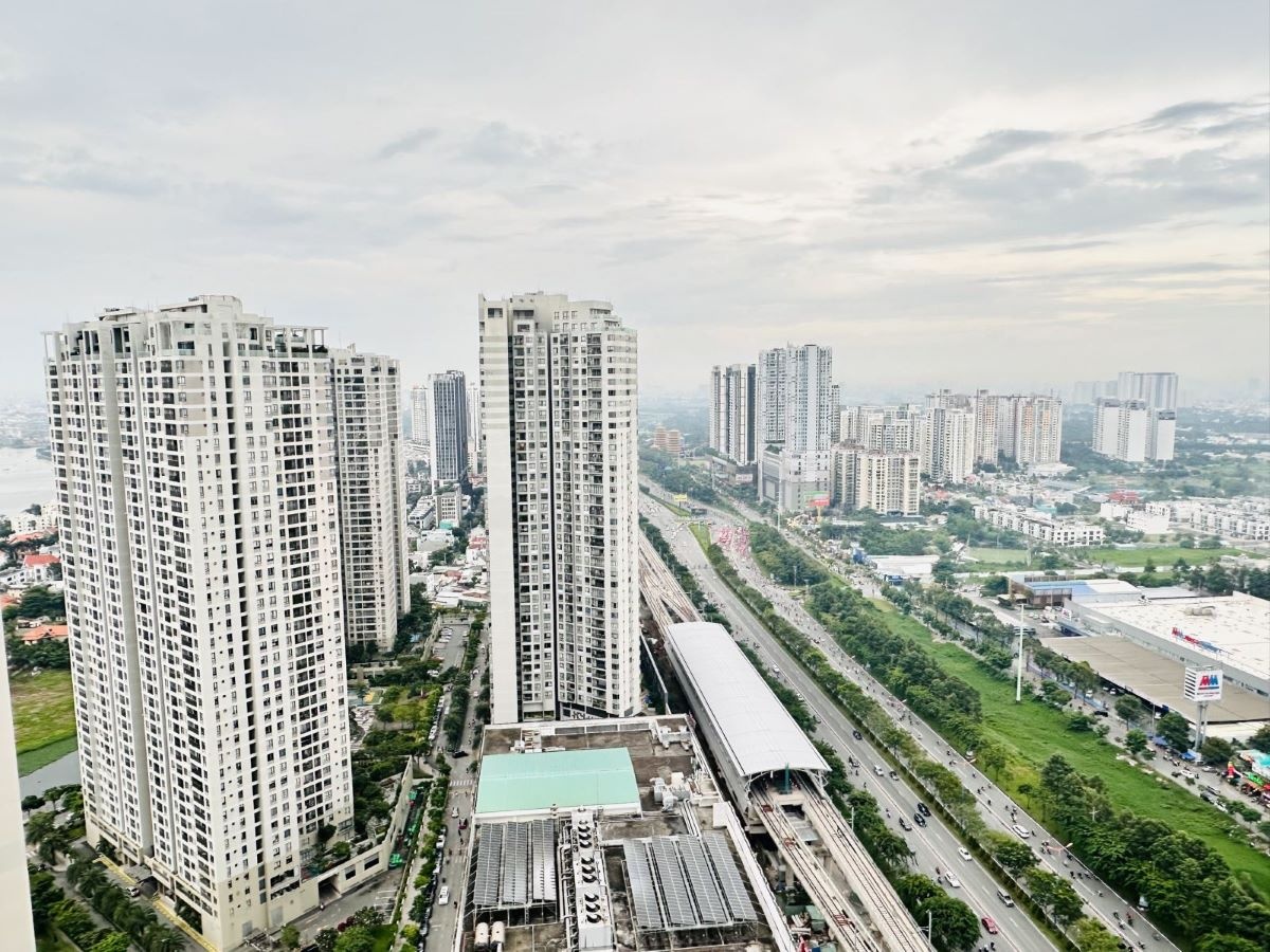 VARS cho rằng việc siết chặt hoạt động này tại các chung cư, nhằm phân định rõ ràng giữa Siết Airbnb để minh bạch thị trường bất động sản và bảo vệ cư dân?