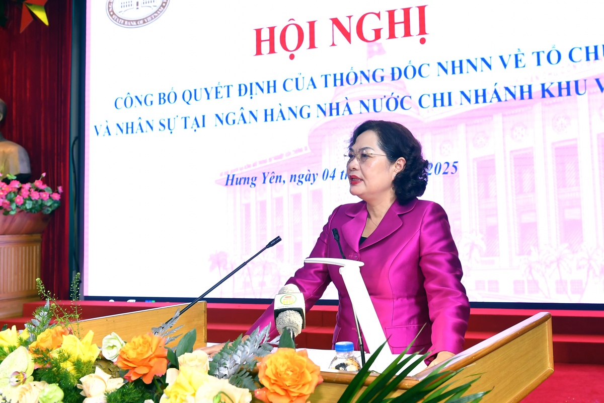 Đồng chí Nguyễn Thị Hồng, Ủy viên Ban Chấp hành Trung ương Đảng, Thống đốc Ngân hàng Nhà nước Việt Nam phát biểu chỉ đạo Hội nghị