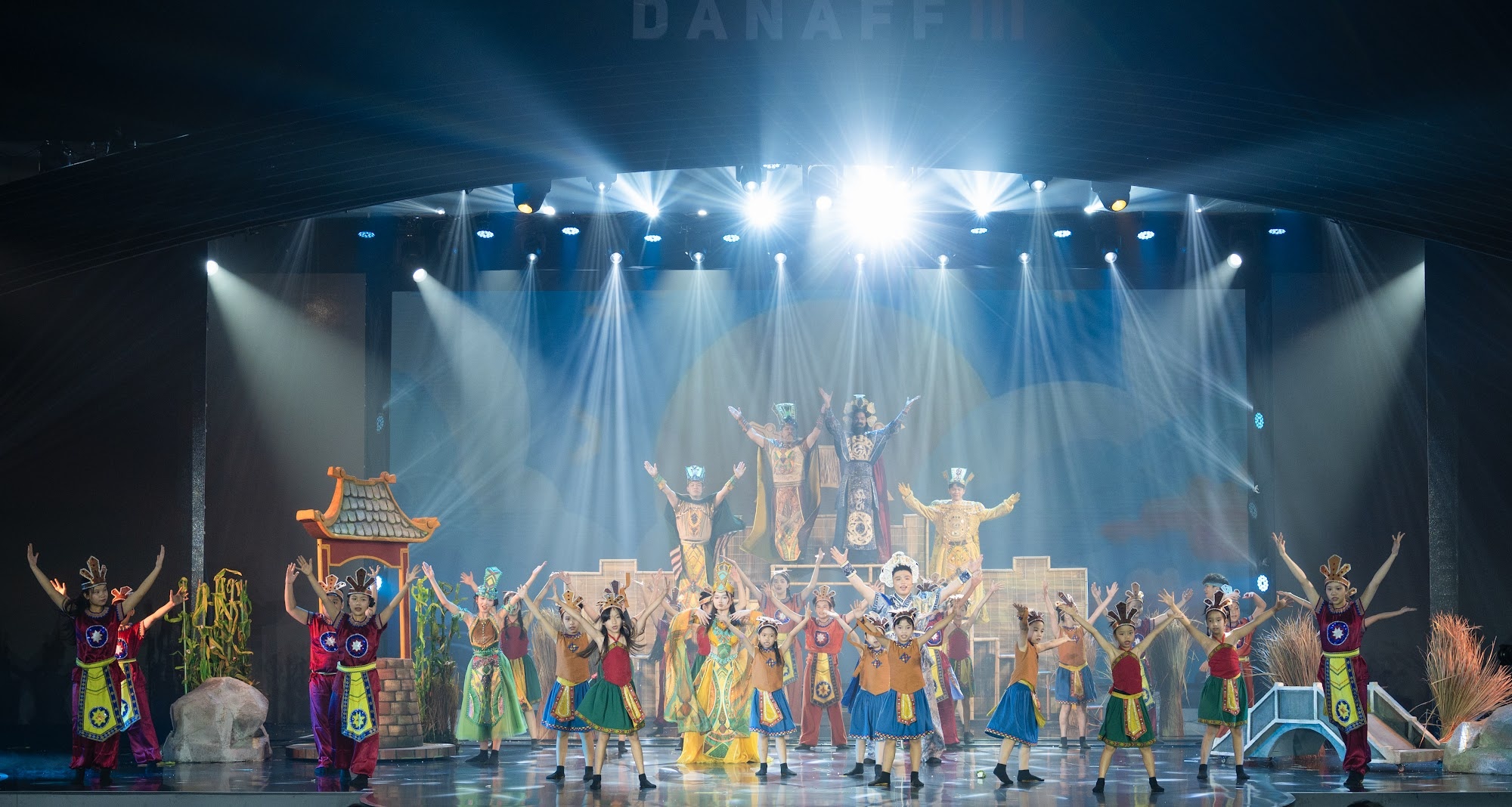 “The Enchanted Crossbow” của Victoria School toả sáng tại DANAFF III
