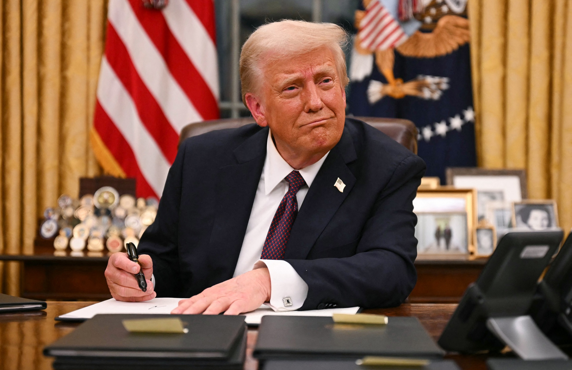 Ông Trump ra “tối hậu thư” - 100 quốc gia đối mặt nguy cơ áp thuế từ 1/8 Ông Trump ra “tối hậu thư”, 100 quốc gia đối mặt nguy cơ áp thuế từ 1/8