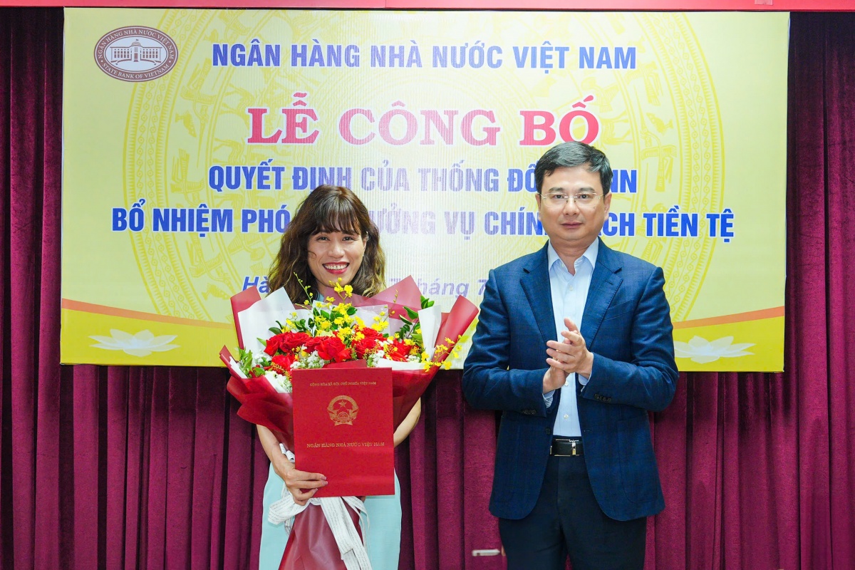 Bổ nhiệm bà Nguyễn Huyền Dịu giữ chức Phó Vụ trưởng Vụ Chính sách tiền tệ Bổ nhiệm bà Nguyễn Huyền Dịu giữ chức Phó Vụ trưởng Vụ Chính sách tiền tệ