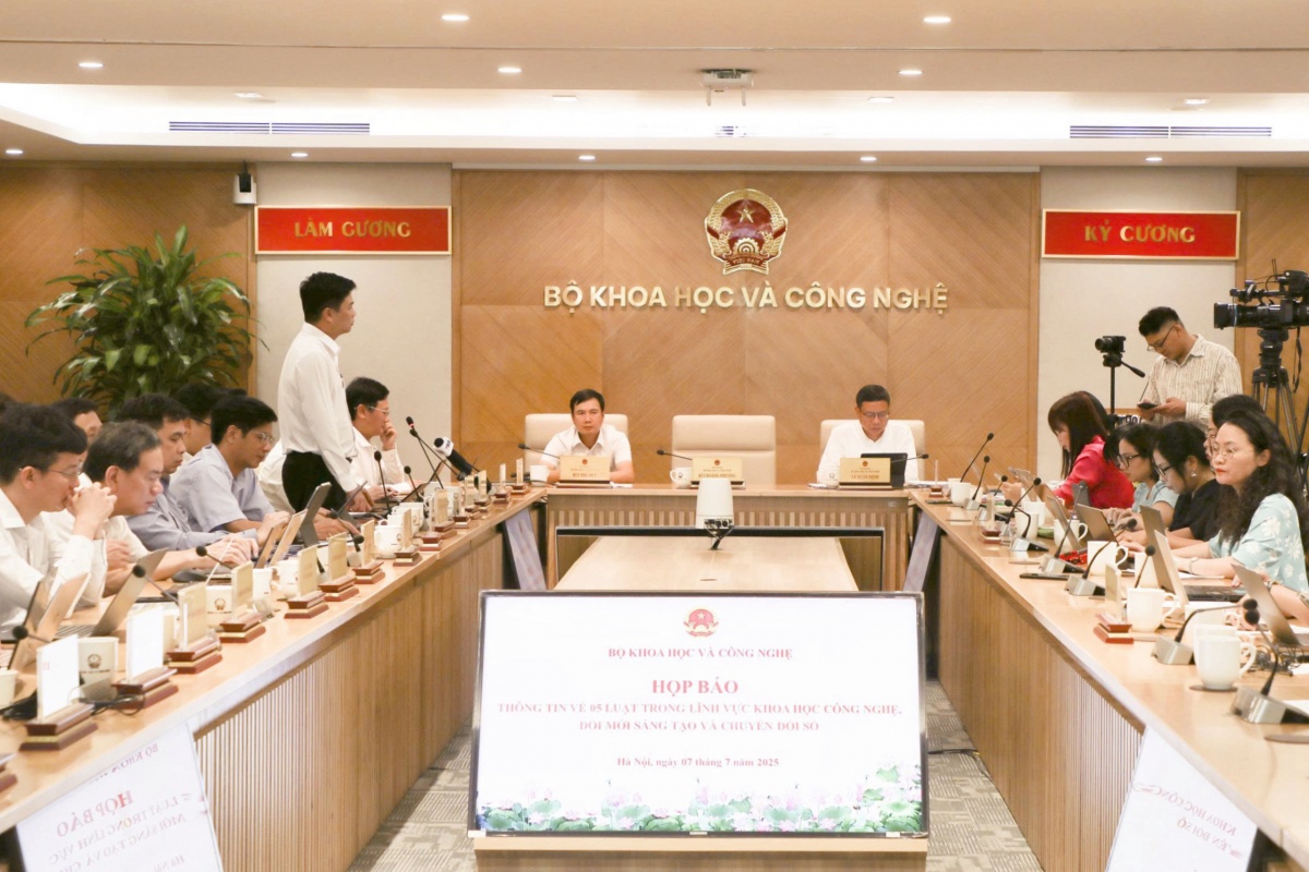 Các bộ luật quan trọng tạo nền tảng, thúc đẩy khoa học, công nghệ và đổi mới sáng tạo Các bộ luật quan trọng tạo nền tảng, thúc đẩy khoa học, công nghệ và đổi mới sáng tạo