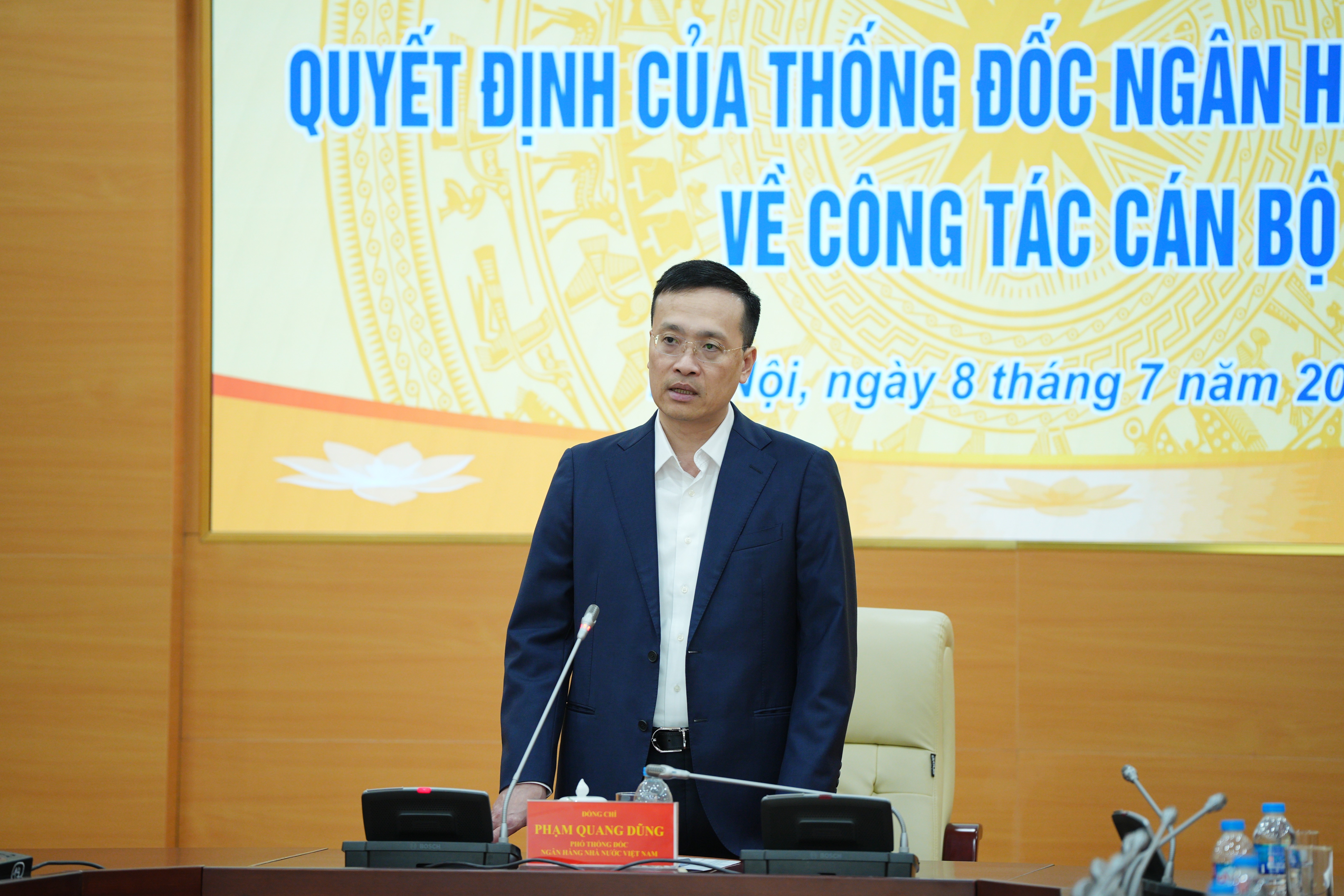 Bổ nhiệm ba Phó Cục trưởng Cục Quản lý, giám sát tổ chức tín dụng Bổ nhiệm ba Phó Cục trưởng Cục Quản lý, giám sát tổ chức tín dụng