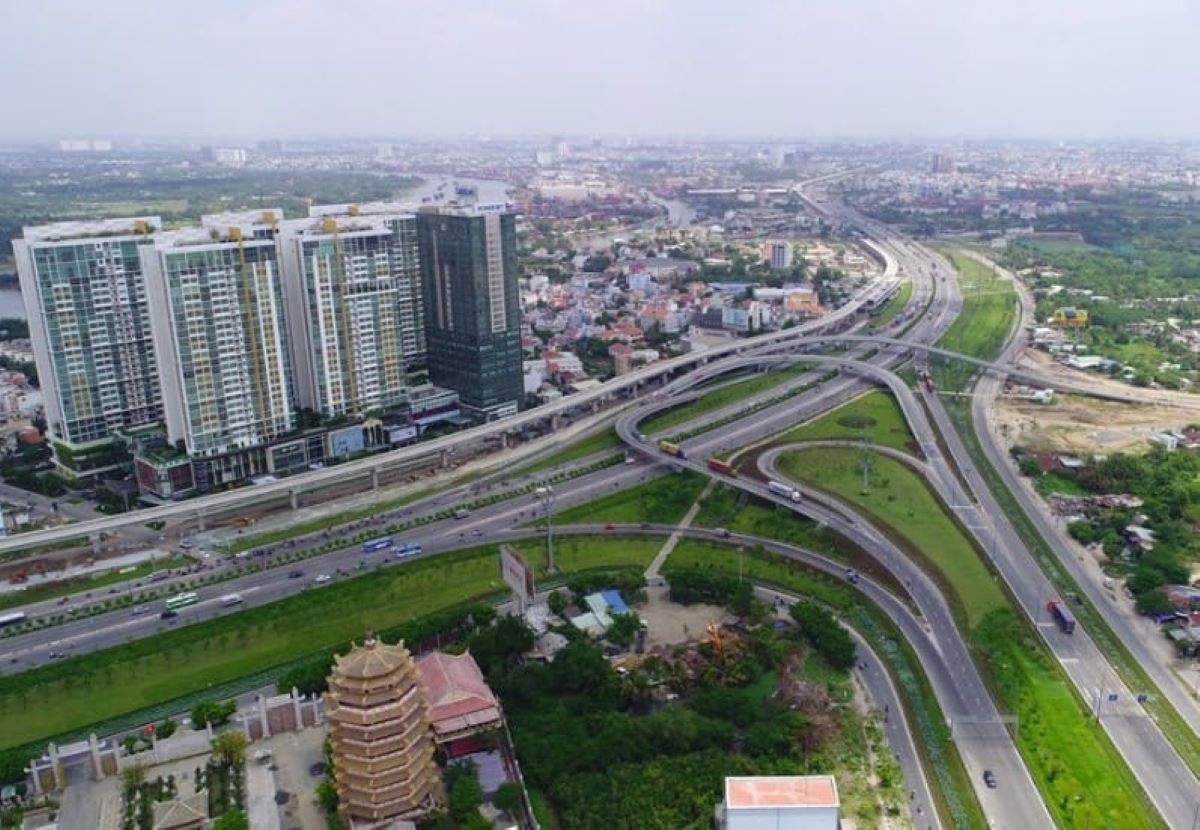Chi tiêu cho hạ tầng của Việt Nam đã tăng vọt 40% so với cùng kỳ trong nửa đầu năm 2025 Chi tiêu cho hạ tầng của Việt Nam đã tăng vọt 40% so với cùng kỳ trong nửa đầu năm 2025