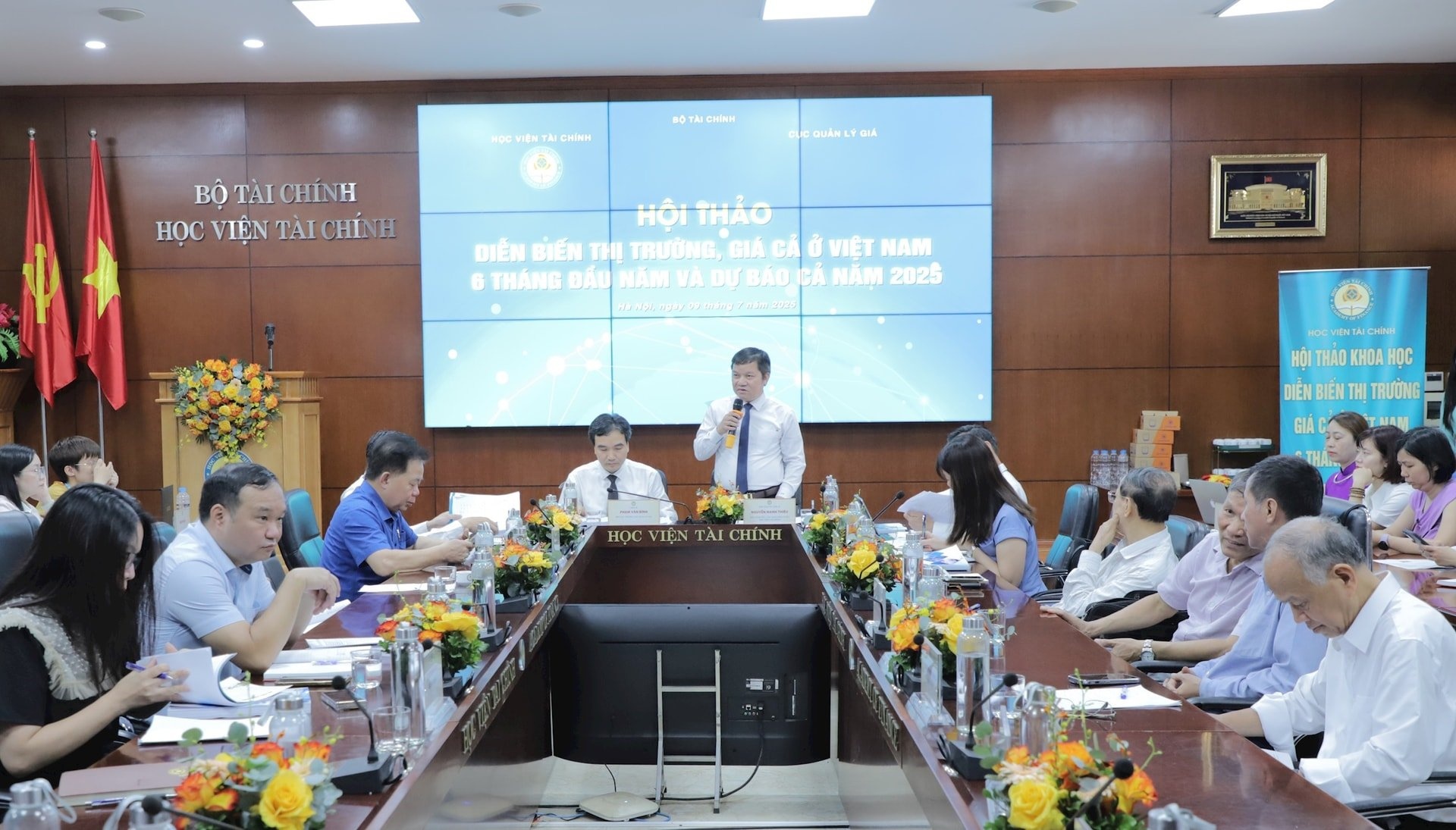 Tăng tỷ trọng thanh toán không tiền mặt góp phần ổn định CPI Tăng tỷ trọng thanh toán không tiền mặt góp phần ổn định CPI