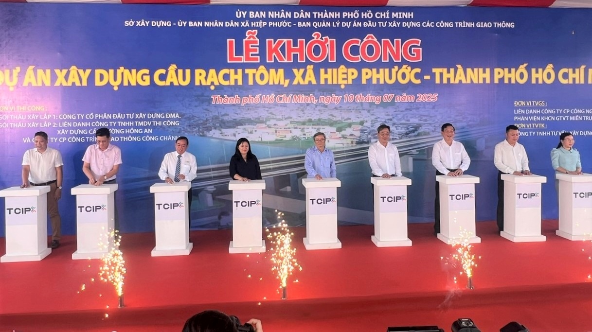 Khởi công xây dựng cầu 500 tỉ đồng kết nối TP. Hồ Chí Minh và tỉnh Tây Ninh để kết nối liên vùng Khởi công xây dựng cầu 500 tỉ đồng kết nối TP. Hồ Chí Minh và tỉnh Tây Ninh để kết nối liên vùng