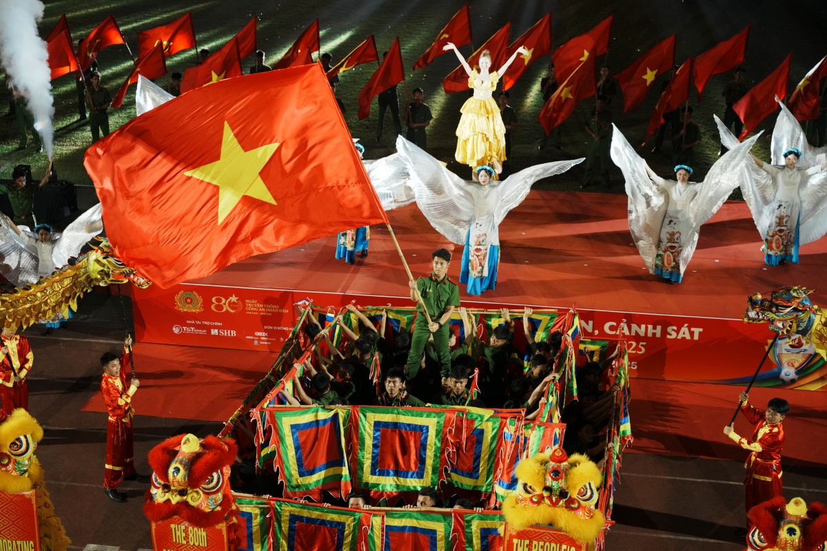 Lễ khai mạc Giải bóng đá Công an, Cảnh sát các nước ASEAN mở rộng 2025: “Bản hòa ca của thể thao, nghệ thuật và tình hữu nghị” Lễ khai mạc Giải bóng đá Công an, Cảnh sát các nước ASEAN mở rộng 2025: “Bản hòa ca của thể thao, nghệ thuật và tình hữu nghị”