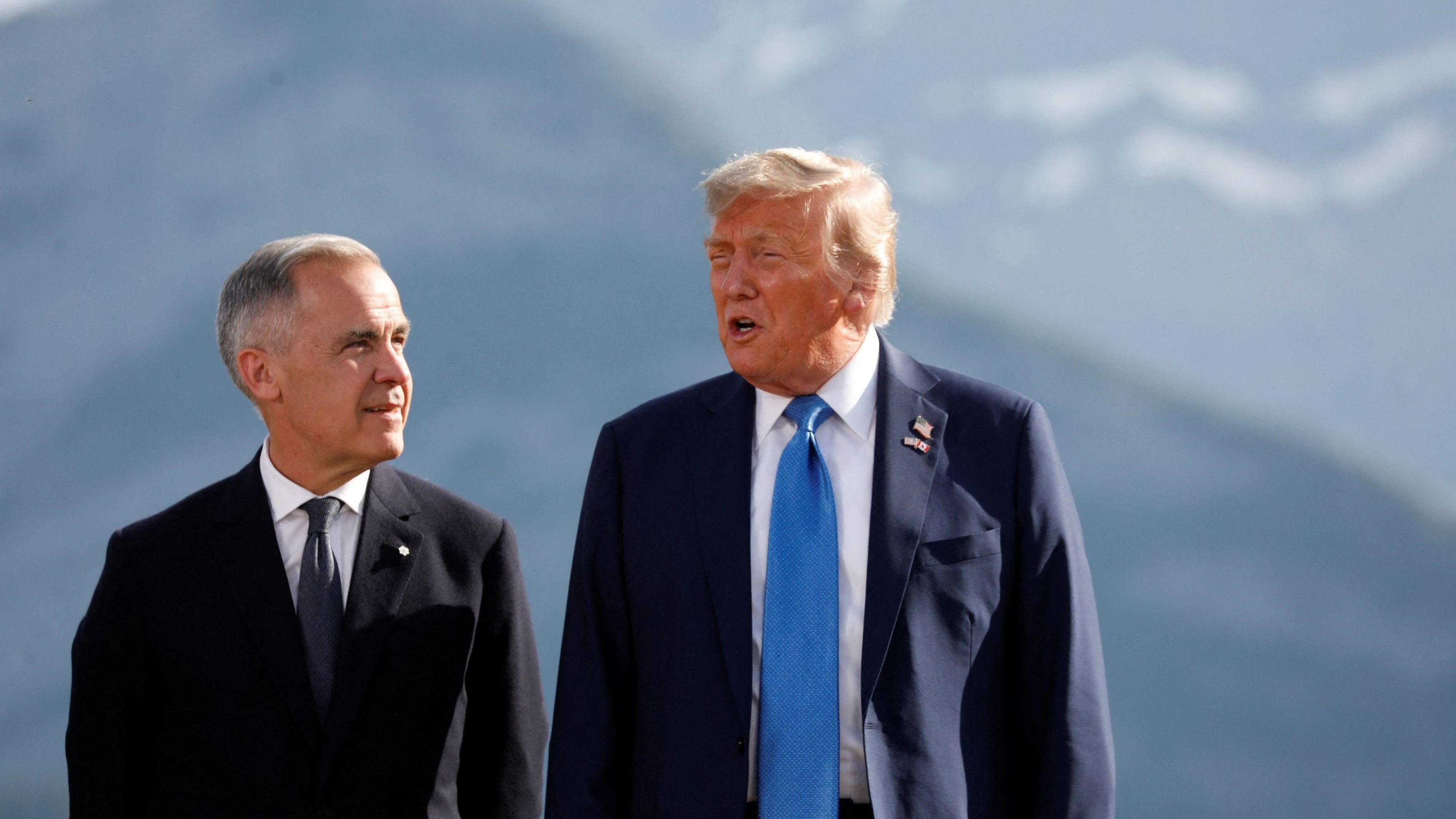 Trump áp thuế 35% lên Canada, nhắm tới mức thuế 15%-20% cho các nước khác