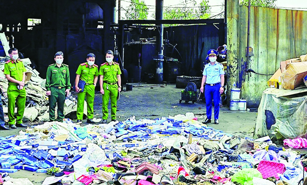 Ngăn chặn hàng giả, hàng nhái tồn tại trên thị trường Ngăn chặn hàng giả, hàng nhái tồn tại trên thị trường