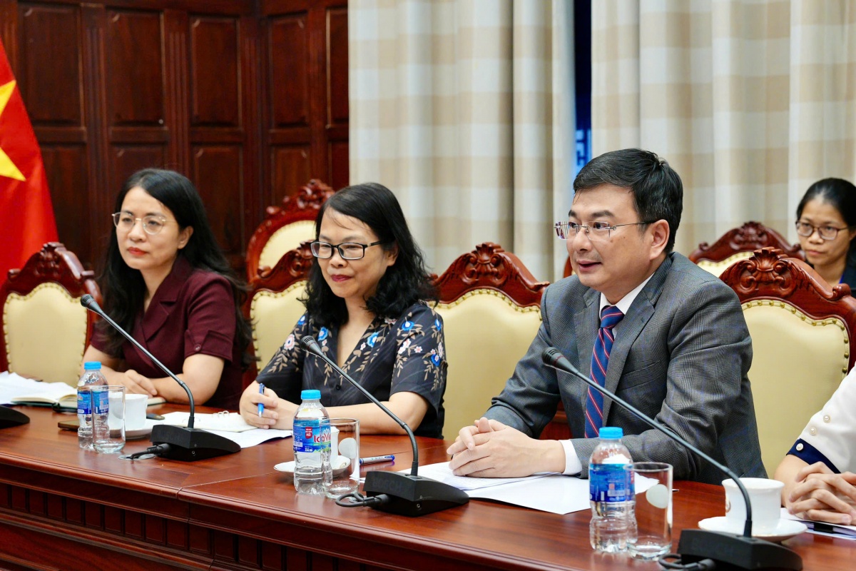 Phó Thống đốc Phạm Thanh Hà tiếp đại diện Tập đoàn J.P. Morgan Phó Thống đốc Phạm Thanh Hà tiếp đại diện Tập đoàn J.P. Morgan