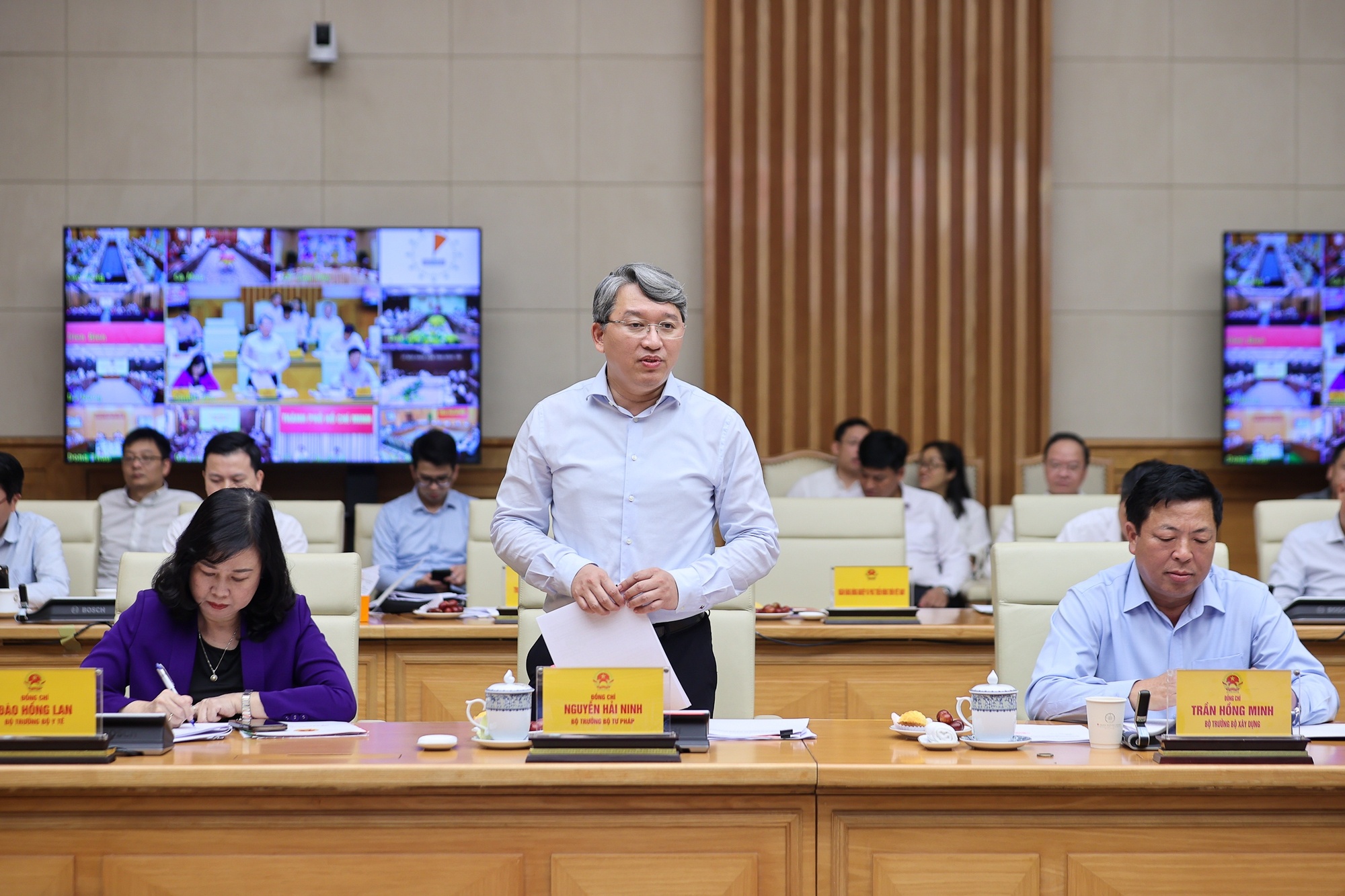 Bộ trưởng Bộ Tư pháp Nguyễn Hải Ninh phát biểu tại hội nghị - Ảnh: VGP/Nhật Bắc Bộ trưởng Bộ Tư pháp Nguyễn Hải Ninh phát biểu tại hội nghị - Ảnh: VGP/Nhật Bắc