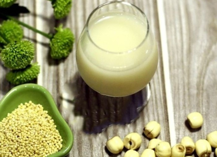 Đậu xanh và hạt sen - cặp đôi vàng cho sức khỏe mùa hè nóng bức