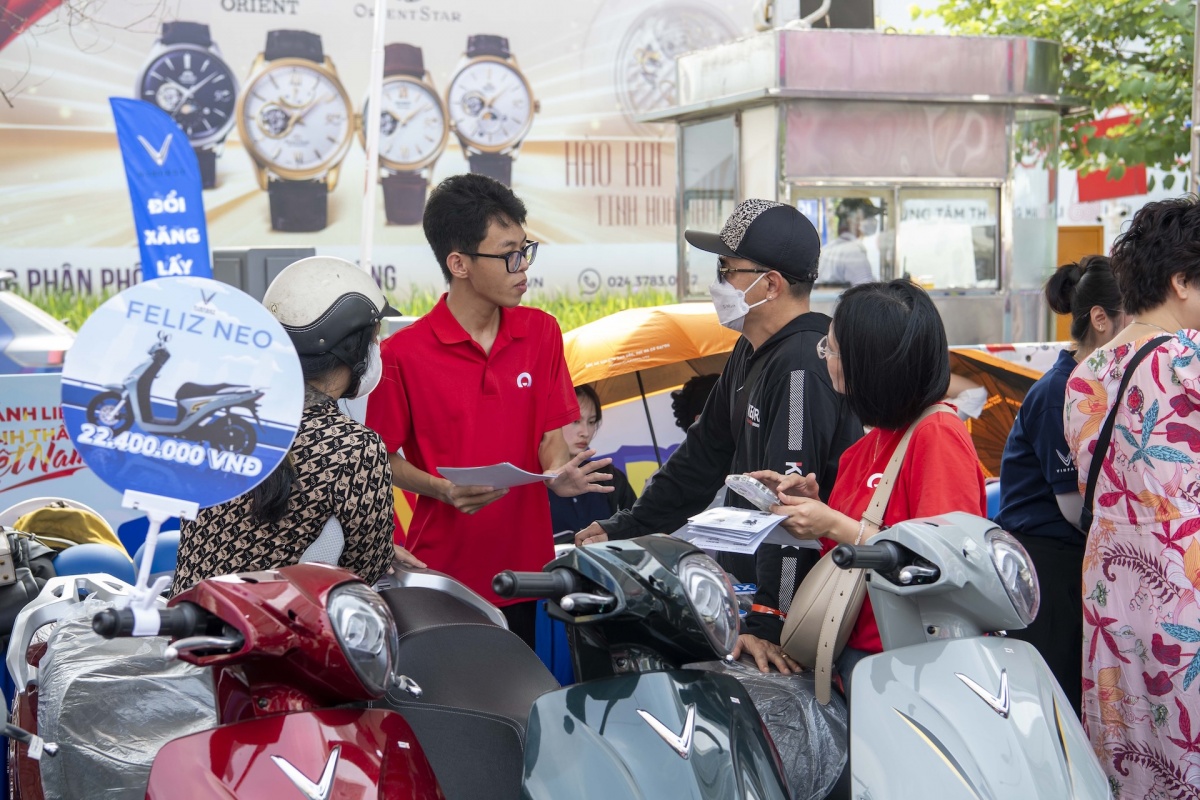 Hoạt động “Đổi xăng lấy điện” là cơ hội tốt để người dân chuyển đổi xanh dễ dàng Hoạt động “Đổi xăng lấy điện” là cơ hội tốt để người dân chuyển đổi xanh dễ dàng