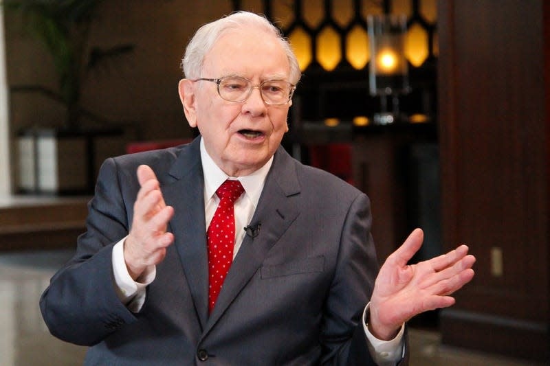 Triết lý đầu tư trường tồn của Warren Buffett qua 5 nguyên tắc cốt lõi