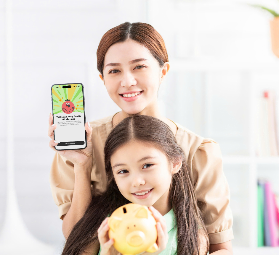 Các bậc cha mẹ có thể mở tài khoản online và đồng hành cùng con cái trong việc rèn luyện kỹ năng tự quản lý chi tiêu với giải pháp ABBY Family được tích hợp trên ứng dụng ABBANK 