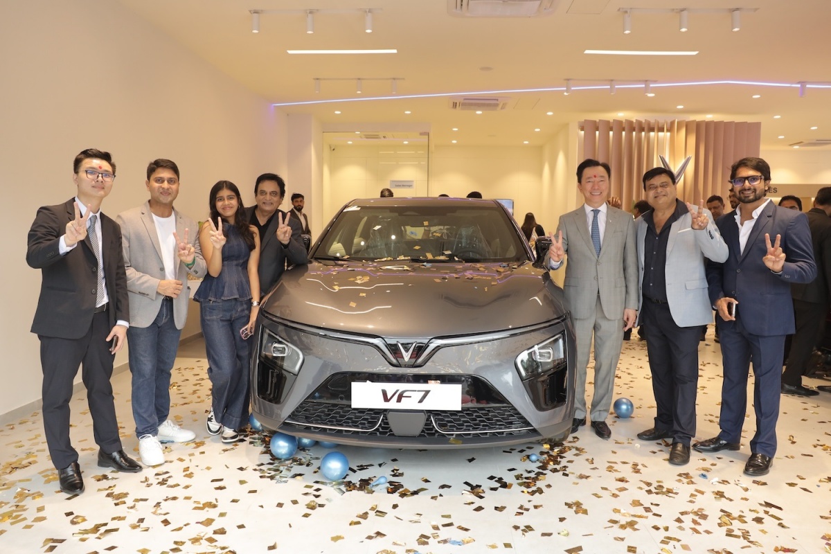 Showroom “VinFast Surat” do Chandan Car – một tên tuổi uy tín trong lĩnh vực bán lẻ ô tô tại Ấn Độ – vận hành.