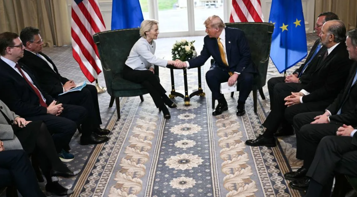 Mỹ - EU bắt tay phút chót: Tránh chiến tranh thương mại nhưng chưa thoát rủi ro Mỹ - EU bắt tay phút chót: Tránh được chiến tranh thương mại nhưng chưa thoát rủi ro