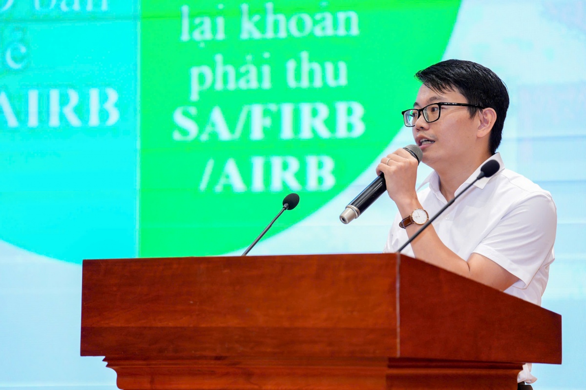 Hướng tới hệ thống ngân hàng minh bạch, an toàn Hướng tới hệ thống ngân hàng minh bạch, an toàn