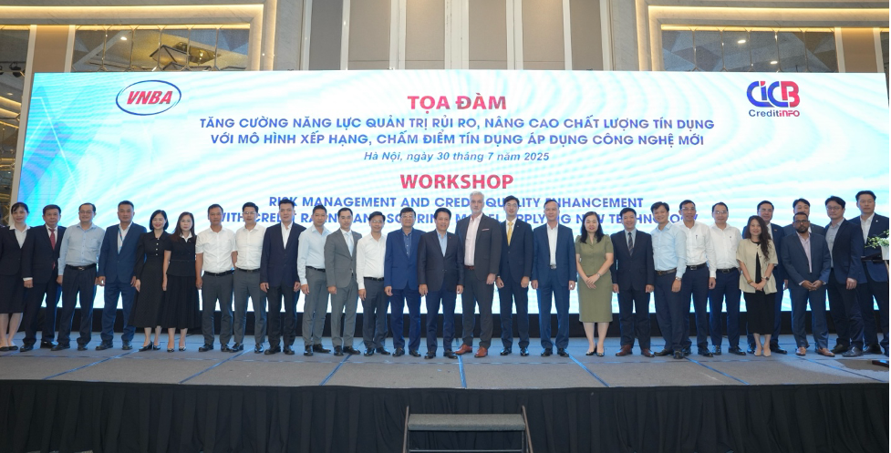 Xếp hạng và chấm điểm tín dụng theo công nghệ mới để tăng cường quản trị rủi ro, nâng cao chất lượng tín dụng Xếp hạng và chấm điểm tín dụng theo công nghệ mới để tăng cường quản trị rủi ro, nâng cao chất lượng tín dụng