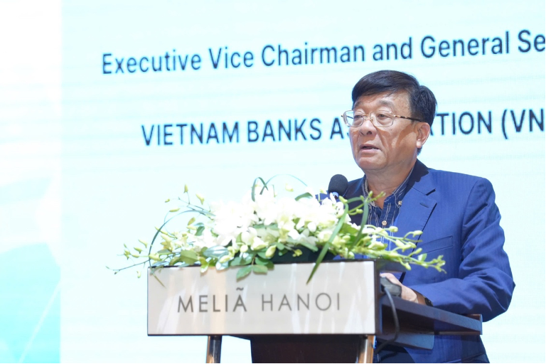 Xếp hạng và chấm điểm tín dụng theo công nghệ mới để tăng cường quản trị rủi ro, nâng cao chất lượng tín dụng Xếp hạng và chấm điểm tín dụng theo công nghệ mới để tăng cường quản trị rủi ro, nâng cao chất lượng tín dụng