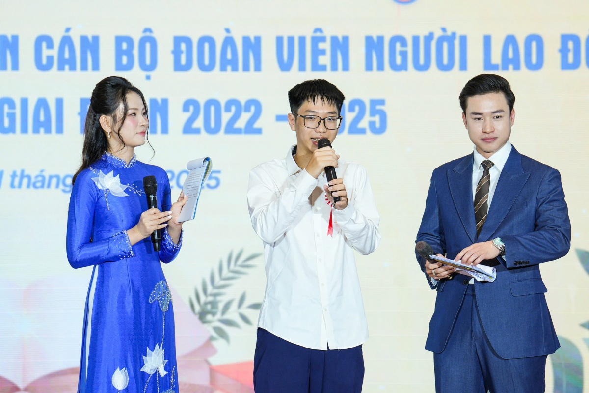 Vì một thế hệ trẻ tài năng, bản lĩnh cùng ngành Ngân hàng phát triển Vì một thế hệ trẻ tài năng, bản lĩnh cùng ngành Ngân hàng phát triển