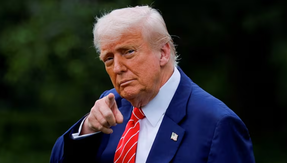 Ông Trump nâng thuế với Canada lên 35%, áp mức thuế từ 10% đến 40% với hàng chục quốc gia Ông Trump nâng thuế với Canada lên 35%, áp mức thuế từ 10% đến 40% với hàng chục quốc gia