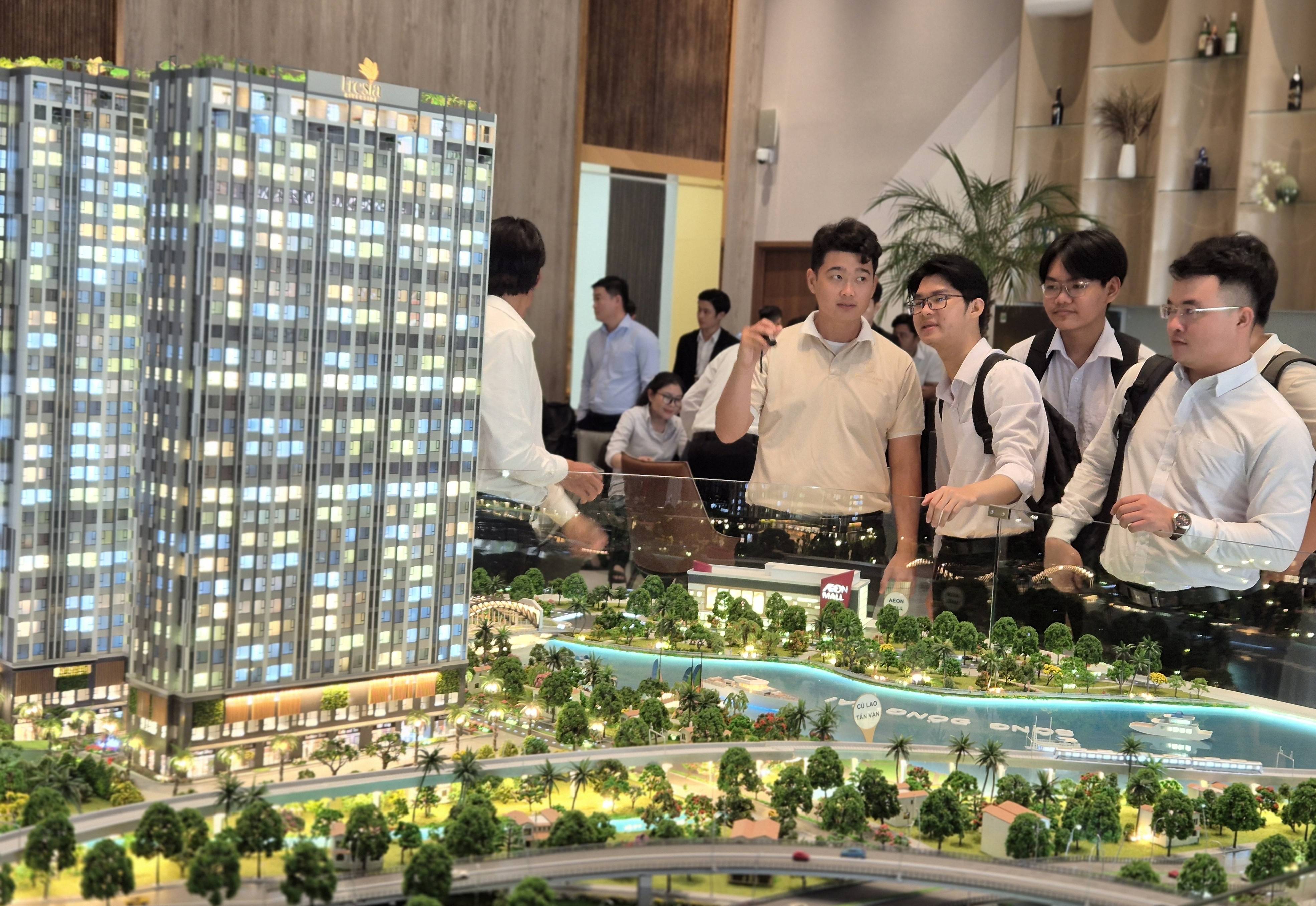 Thị trường bất động sản phía Đông TP. Hồ Chí Minh hưởng lợi từ hàng loạt dự án hạ tầng Thị trường bất động sản phía Đông TP. Hồ Chí Minh hưởng lợi từ hàng loạt dự án hạ tầng
