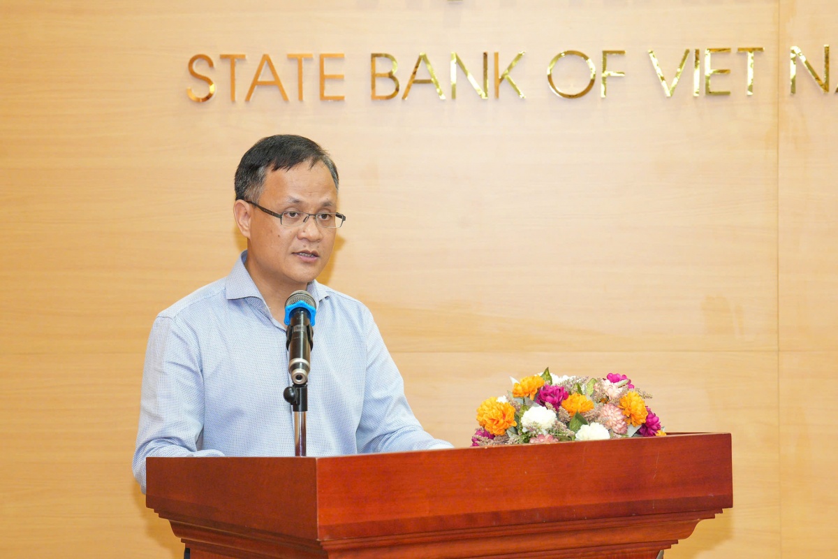 Ngân hàng tiết giảm chi phí, chia sẻ lợi nhuận để tiếp tục ổn định mặt bằng lãi suất Ngân hàng tiết giảm chi phí, chia sẻ lợi nhuận để tiếp tục ổn định mặt bằng lãi suất