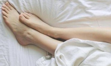 Mẹo đơn giản giúp ngủ ngon: Bí mật từ đôi chân Mẹo đơn giản giúp ngủ ngon: Bí mật từ đôi chân