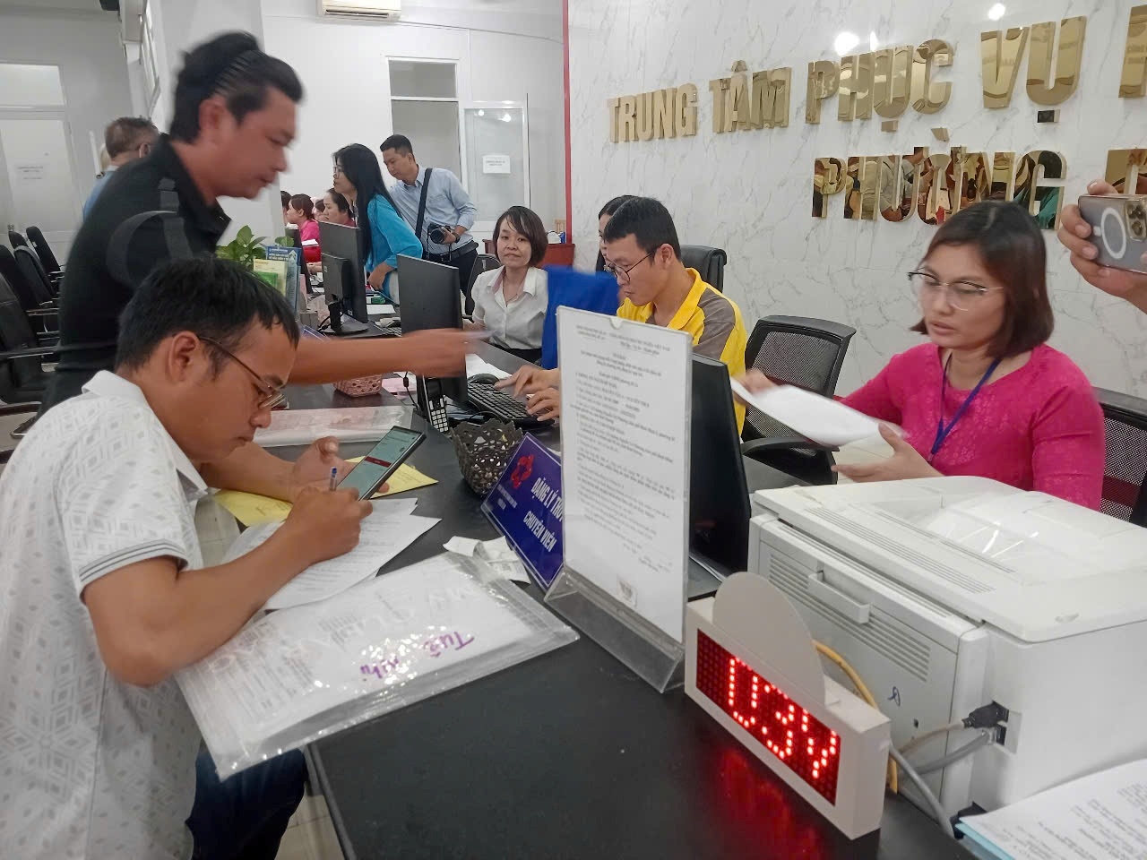 TP. Hồ Chí Minh: Rà soát, triển khai ngay các thủ tục hành chính liên quan xuất khẩu TP. Hồ Chí Minh: Rà soát, triển khai ngay các thủ tục hành chính liên quan xuất khẩu