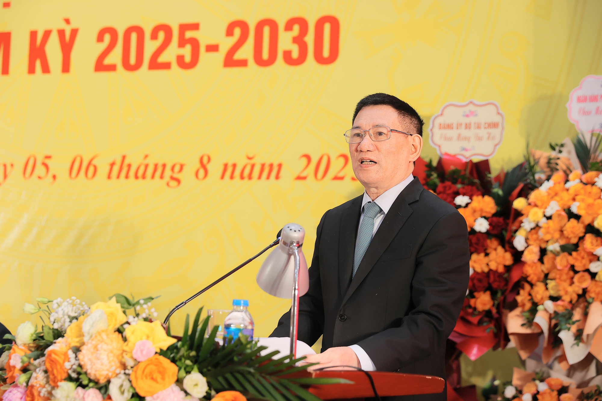 VDB cần lấy khoa học, công nghệ, tri thức và nguồn lao động chất lượng cao làm động lực phát triển- Ảnh 3. VDB cần lấy khoa học, công nghệ, tri thức và nguồn lao động chất lượng cao làm động lực phát triển- Ảnh 3.